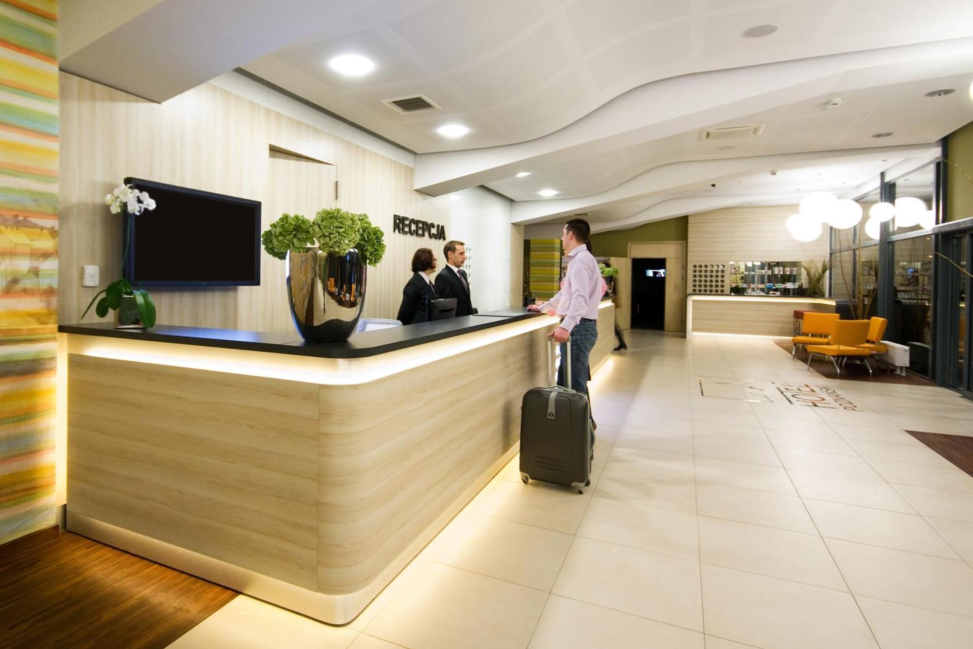 Hotel Poznanski A2 Luboń Εξωτερικό φωτογραφία