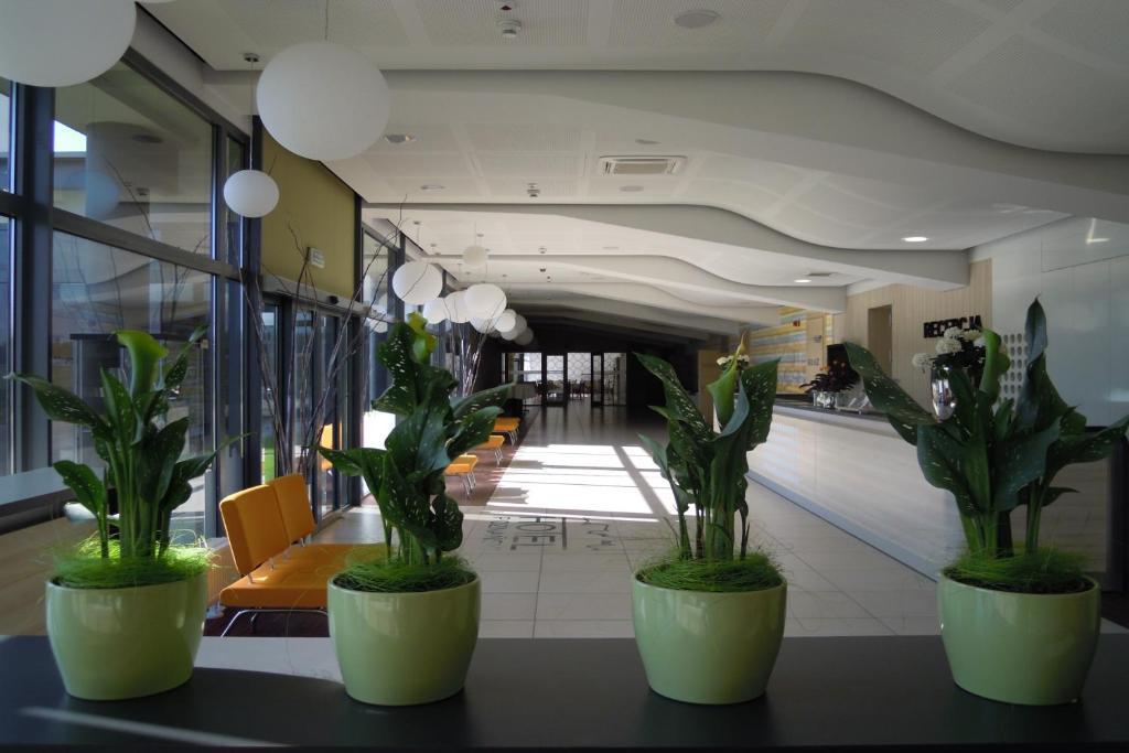 Hotel Poznanski A2 Luboń Εξωτερικό φωτογραφία